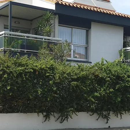Apartment T3 Jardin Terrasse 10 Mn De La *